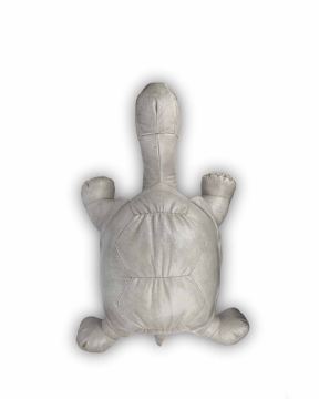 DECORATIVE FIGURINES
